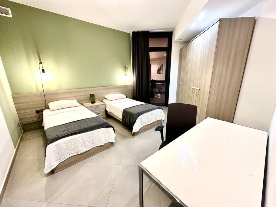 Stunning 2Br Apt In St Julians Saint Julian's Bagian luar foto